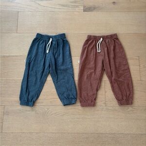 Childhood clothing lot of 2 toddler sweatpants, size 3T.